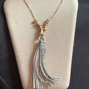 New. Gold chain bead necklace snakeskin tassel